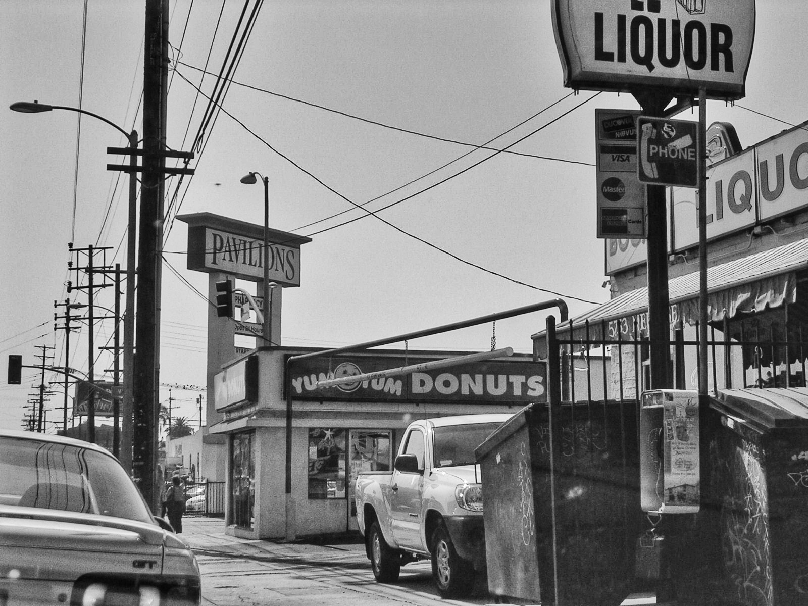 Melrose Avenue, Los Angeles.