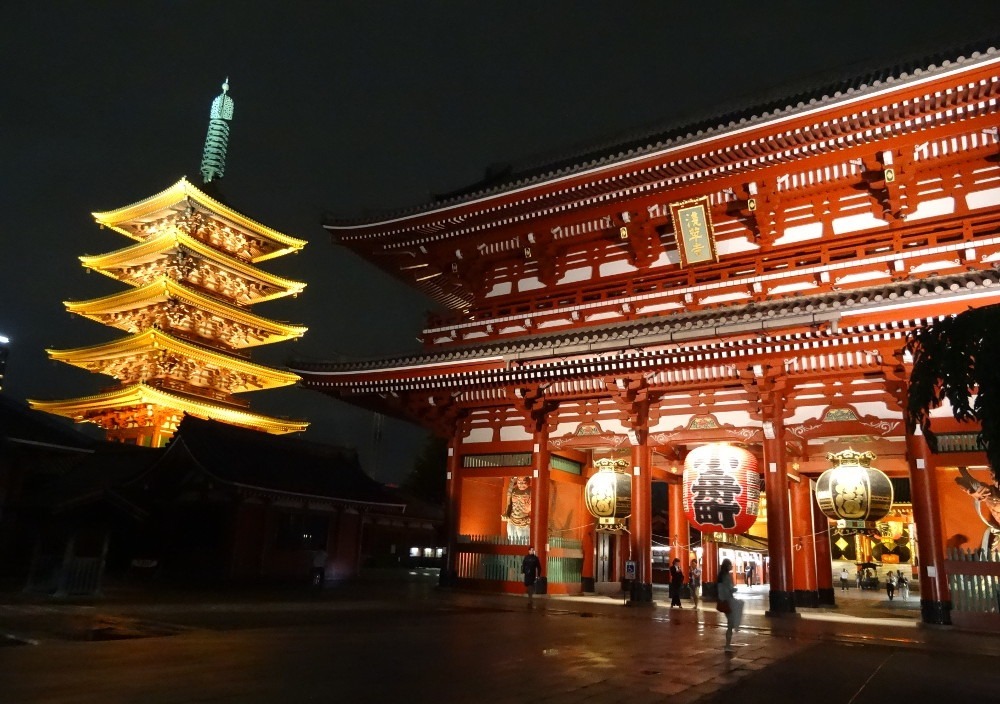 Temple d'Asakusa, dans le calme de la nuit (Tokyo)