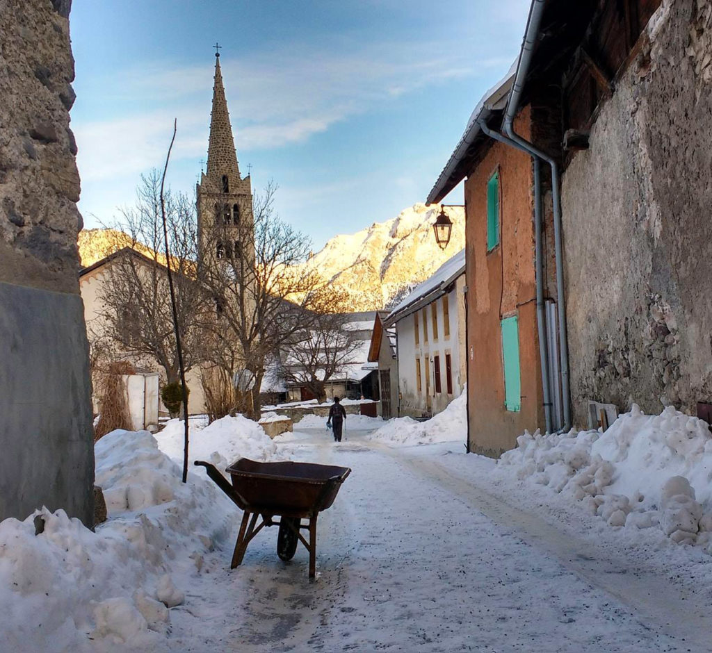 Névache, village sous la neige